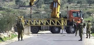 الاحتلال يغلق حاجز عناب العسكري شرق طولكرم